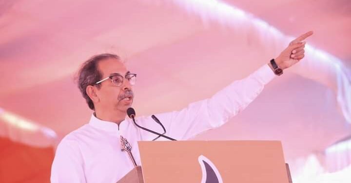 आमदाराने फक्त पैसा कमावण्याचा व्यवसाय केलाजम्मू काश्मीर मध्येही कंपनी काढली